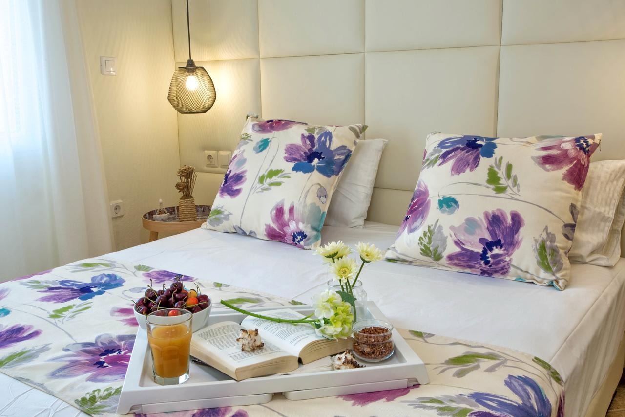 Golden Suites โอฟรีนีออน ภายนอก รูปภาพ