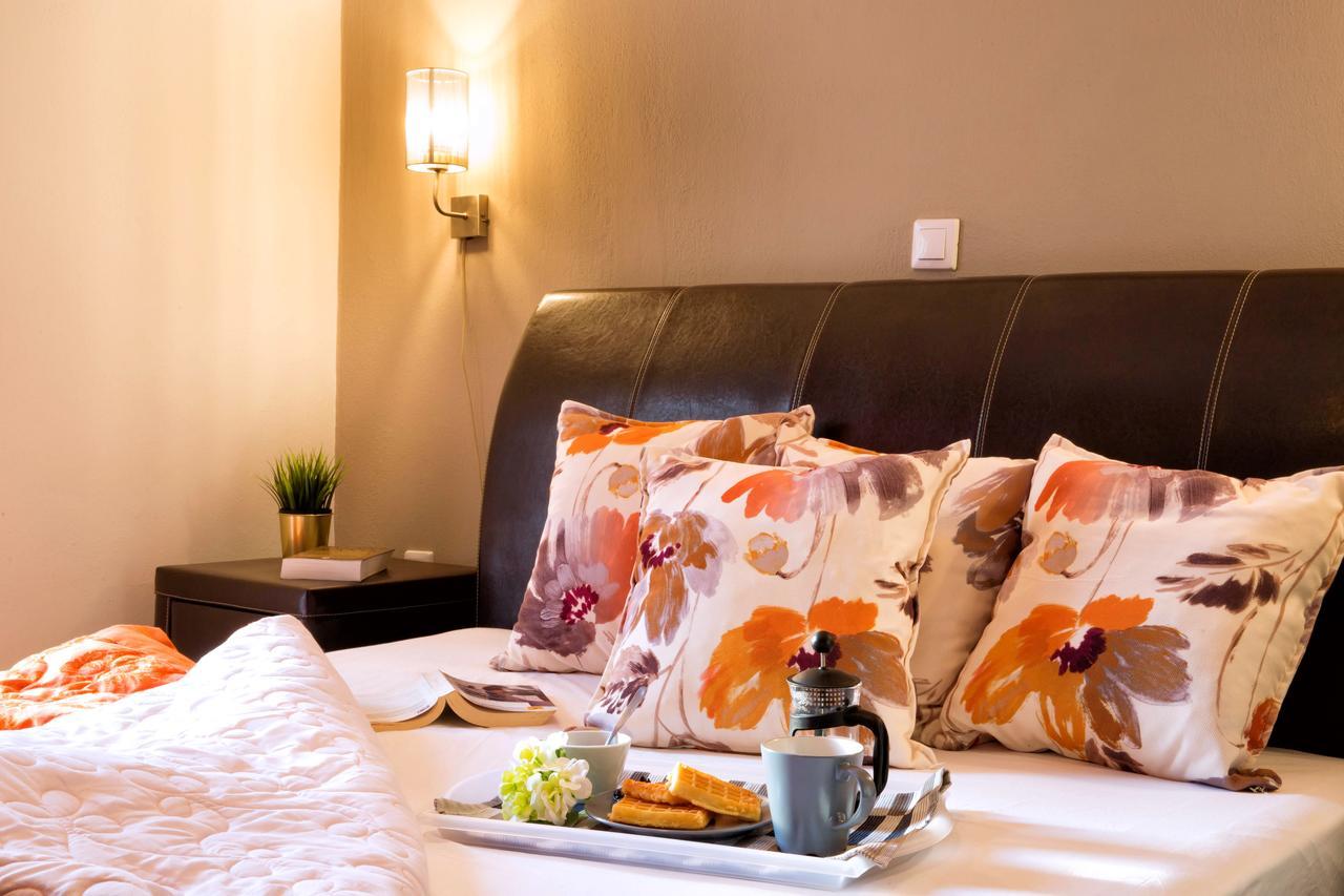 Golden Suites โอฟรีนีออน ภายนอก รูปภาพ