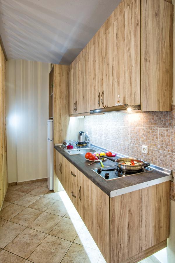 Golden Suites โอฟรีนีออน ภายนอก รูปภาพ