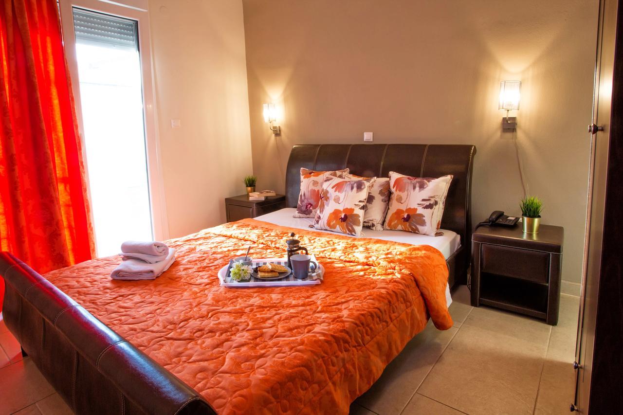 Golden Suites โอฟรีนีออน ภายนอก รูปภาพ