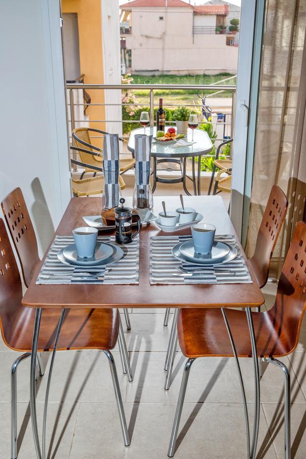 Golden Suites โอฟรีนีออน ภายนอก รูปภาพ