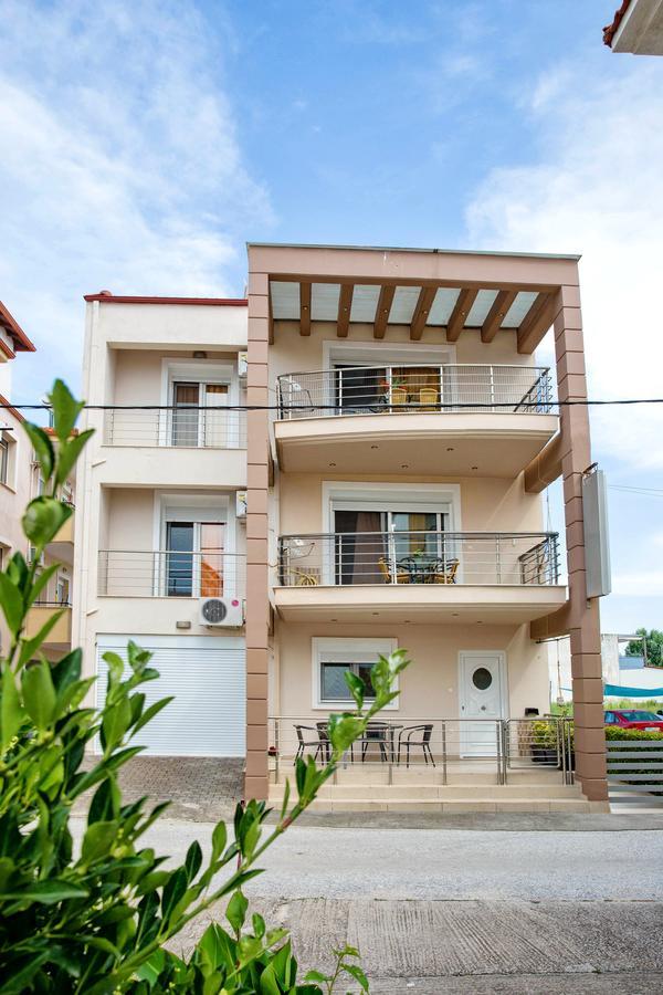 Golden Suites โอฟรีนีออน ภายนอก รูปภาพ